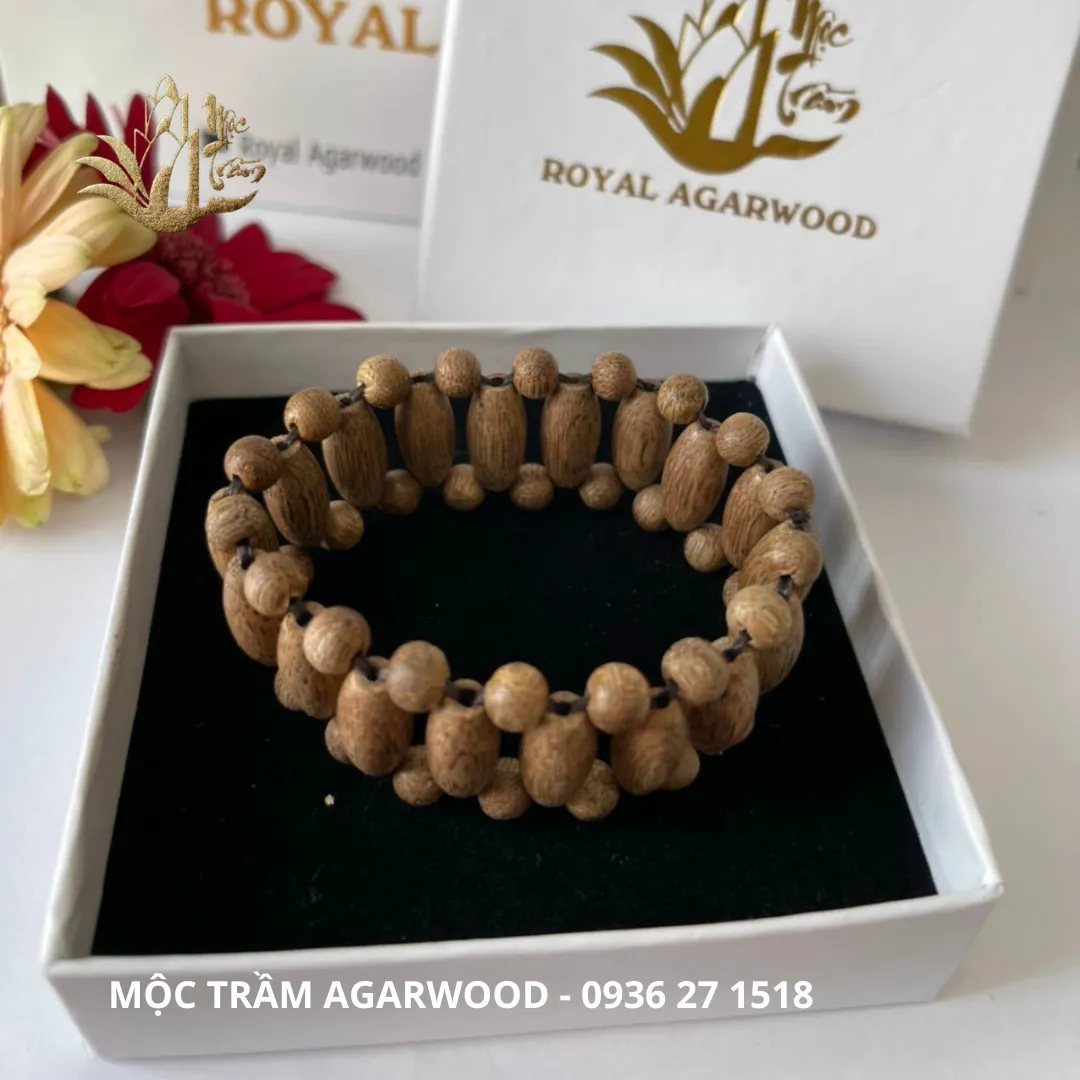 Vietnam Natural Agarwood Bracelet – Watch Strap Style with Cylinder &amp; Round Beads